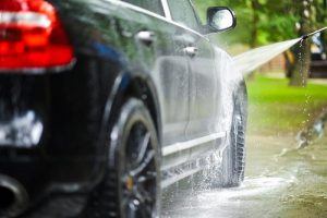 Washing a car with high pressure