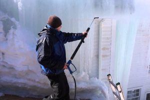 Ice Dam Cleaning with a High Pressure Cleaners