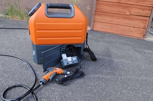 pressure portable washer nomad volt power water washers 18v clean tank machine powerful energy bikerumor stay cleaner without why opt